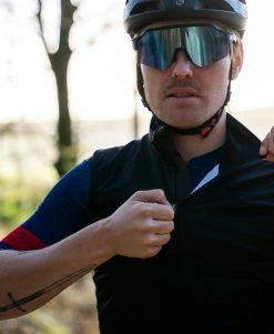 Men's 4882 Cycling Gilet - Men's 10 Men's 4882 Cycling Gilet - Men's -Triathlon shop 4882 Gilet 01