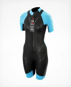 Women's Ex-Demo - Auron Swim Run Wetsuit -Triathlon shop Auron Women s SwimRun Wetsuit Front 45 7d3beb9b 134e 4e56 ac32 7463b721afbf